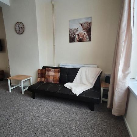 2 Bed House, Contractors & Holiday Guests Welcomed Dowlais Eksteriør billede